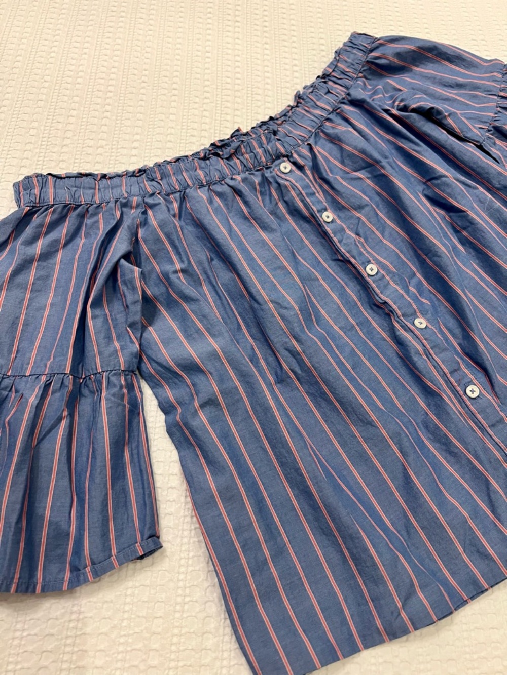 Abercrombie & Fitch Blue striped off the shoulder top. S. Excellent Condition